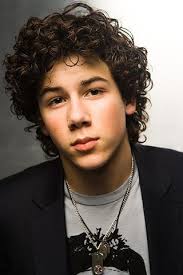 Nick Jonas es el “Icono - via Daymix