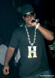   YUNG JOC   GETS ROBBED 