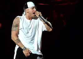 EMINEM rapping - via Daymix