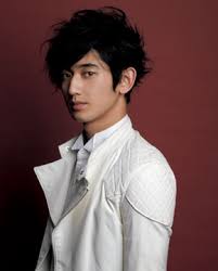http://www.pia.co.jp/cinema/interview/080104_g-season/img/photo01.jpg