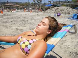 Sexy  Teen   in Nice  Bikini   on the    