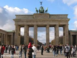 Berlin - The Best Photos - via Daymix