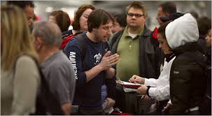 American Airlines Cancels 922