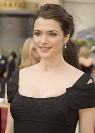Rachel Weisz is Catwoman - via Daymix