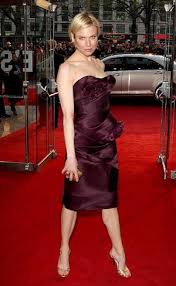 Image <b>Renee Zellweger</b> on the red carpet <b>...</b> Picture