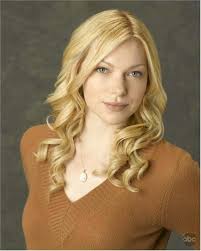 Laura Prepon Picture 1