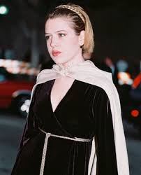 Image <b>Majandra Delfino</b> Photo Picture