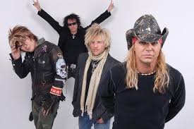 Image Incoming: Def Leppard, Poison Picture