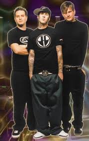 Image <b>Blink 182</b>   All Of This Picture