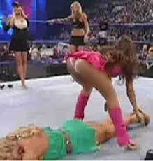 Who has the  x3cb x3ebest booty x3c b x3e in the WWE 