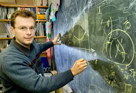 Physicist Igor Zaliznyak - via Daymix