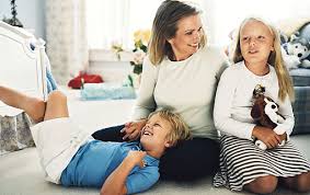 Elizabeth Edwards, mother - via Daymix