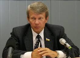 ... на инвалидной коляске (инвалид с ...