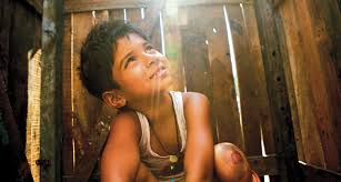 SLUMDOG MILLIONAIRE (Danny - via Daymix