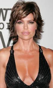 Hair Photos - Lisa Rinna - via Daymix