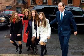 Spitzer, wife Silda - via Daymix