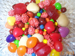 Good for a variety of candy - via Daymix
