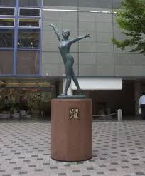 全裸かと思ったらレオタード