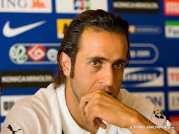 Ali Karimi Wallpaper #2 - via Daymix