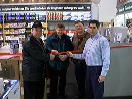   CompUSA   Apple    