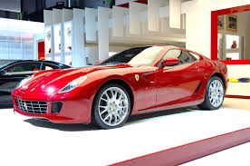 Ferrari Cars Photos - via Daymix