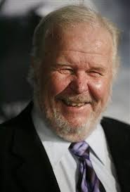 Ned Beatty. männlich