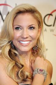 Julie Roberts Image Blogs @ herald dispatch.com: At the Track: Country music and racing Picture 0