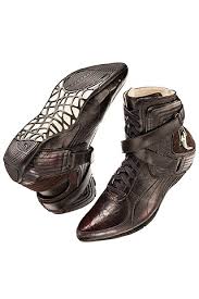 Alexander McQueen for Puma - via Daymix