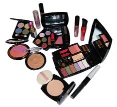 cosmetics-070126-1-full - via Daymix