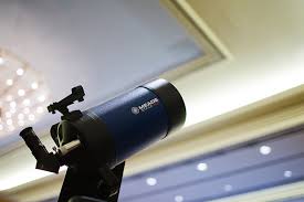 Meade Telescope Sleepwalks - via Daymix