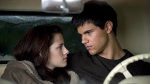 <b>TEEN DRAMA:</b> "New Moon" - via Daymix