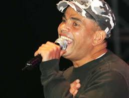 Egyptian star Amr Diab live in