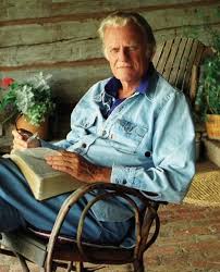 Billy Graham in fair condition - via Daymix