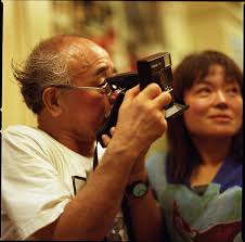 PENTAX LXをかまえるアラーキー