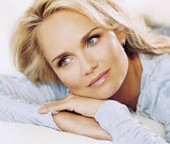 Kristen Chenoweth note to - via Daymix