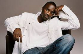 Image <b>Akon</b> makes a mean face Picture