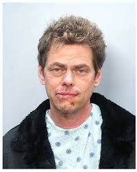 Vince Offer Photos - via Daymix