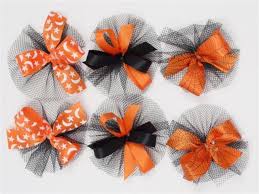 Collection of 6 bows (3 pair) - via Daymix