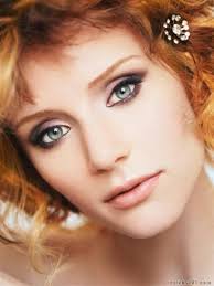 Bryce Dallas Howard - via Daymix