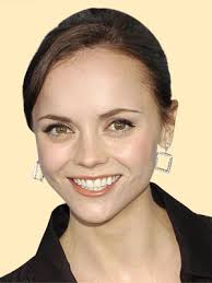 Image <b>Christina Ricci</b> Turns Yellow for the <b>...</b> Picture