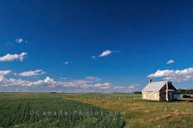 Old Stone Church Manitoba - via Daymix