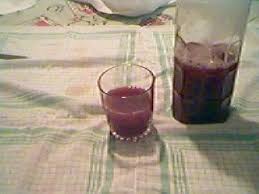 andare in brodo di giuggiole