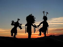 Native American Dancers - via Daymix