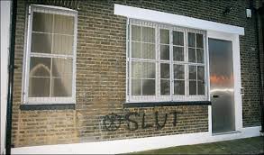 Who Defaced Sienna Miller's - via Daymix