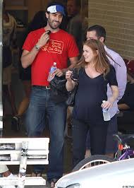 Fisher &amp; Sacha Baron Cohen - via Daymix
