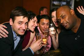 Sportsbook Bar &amp; Grill at - via Daymix