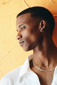 Men With Earrings - via Daymix