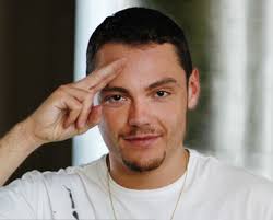 Image Italian popstar Tiziano Ferro Picture