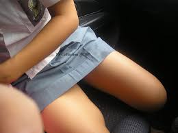   Ngentot   Memek Cewek SMU di mobil