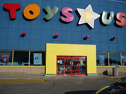 Toys R Us Store in our - via Daymix